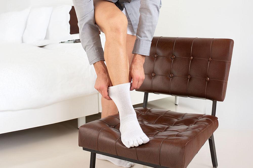 Salute del piede: perché le calze a compressione sono indispensabili per la prevenzione per il diabete